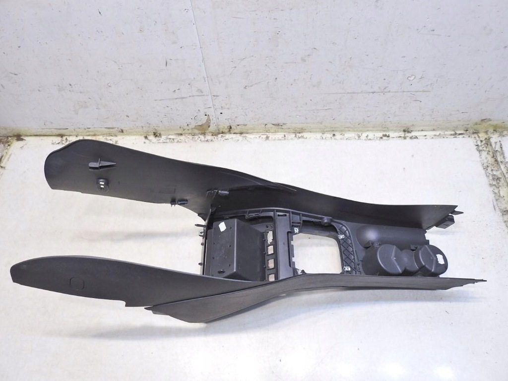 фото №3, Туннель средний vw golf v plus 5m1863243b