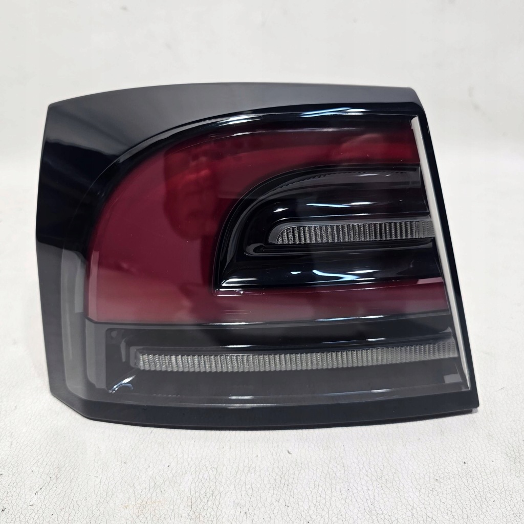 фото №1, Лампа левая задняя задняя tesla model s plaid 1563720-00-c