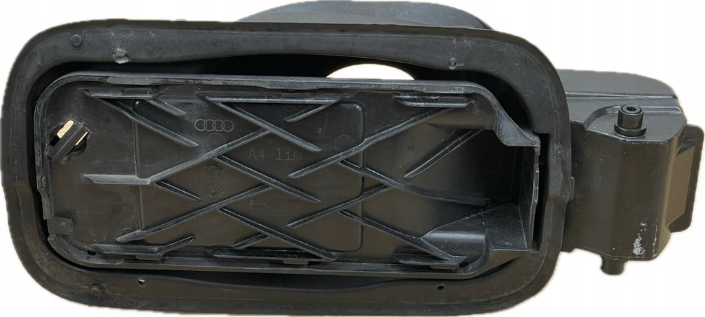 фото №1, Audi a4 b9 крышка заливной топлива дизель 8w0809906a