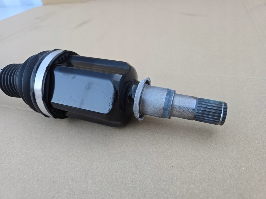 Mercedes 4 matic приводной вал amg a2053305710 Доставка