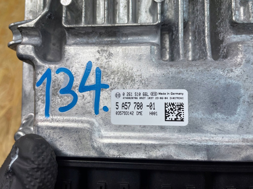 фото №11, Бортовой компьютер блок управления двигателя bmw 1 f40 2 f44 1.5b 5a57780
