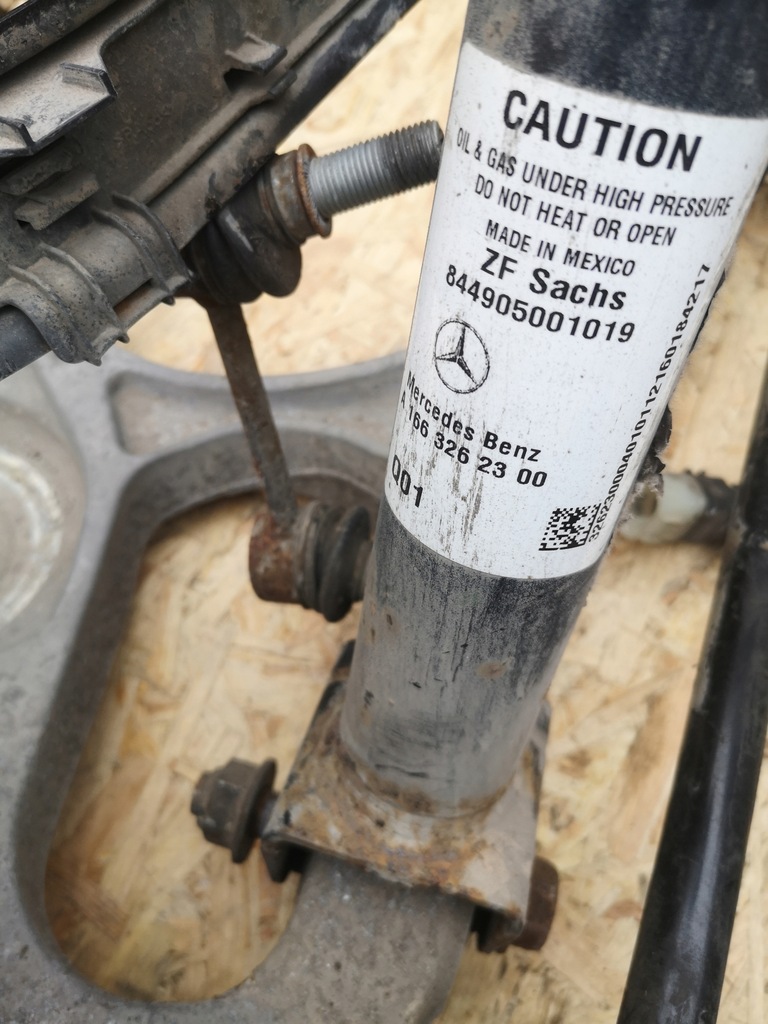 фото №7, Ml gl w166 поворотный кулак левый задняя рычаги