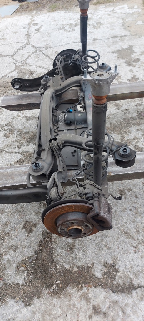 фото №7, Mercedes w176 поворотный кулак ступица амортизатор рычаги