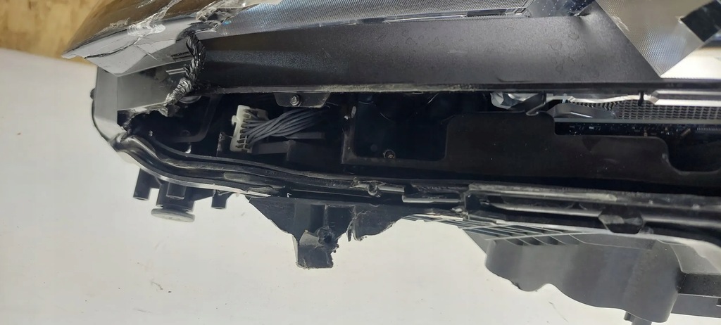 фото №2, Land rover range rover l460 type lk 2023 лампы передние