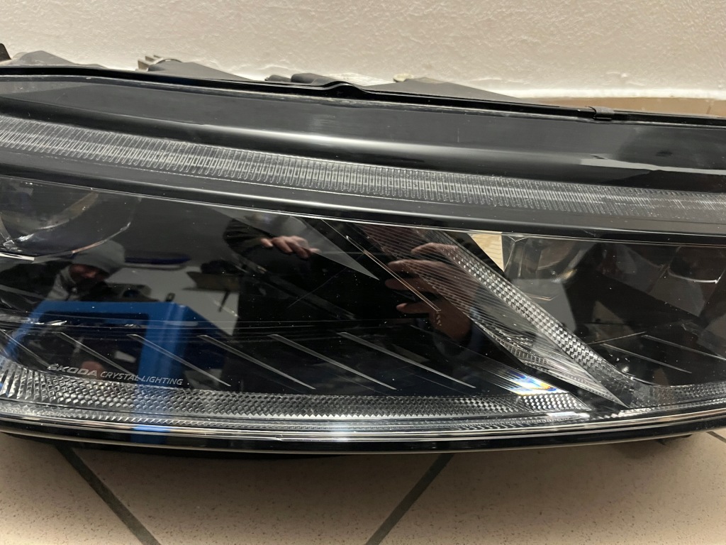 Skoda octavia iv 4 full led 5e4 фара правый  передняя перед в Украине