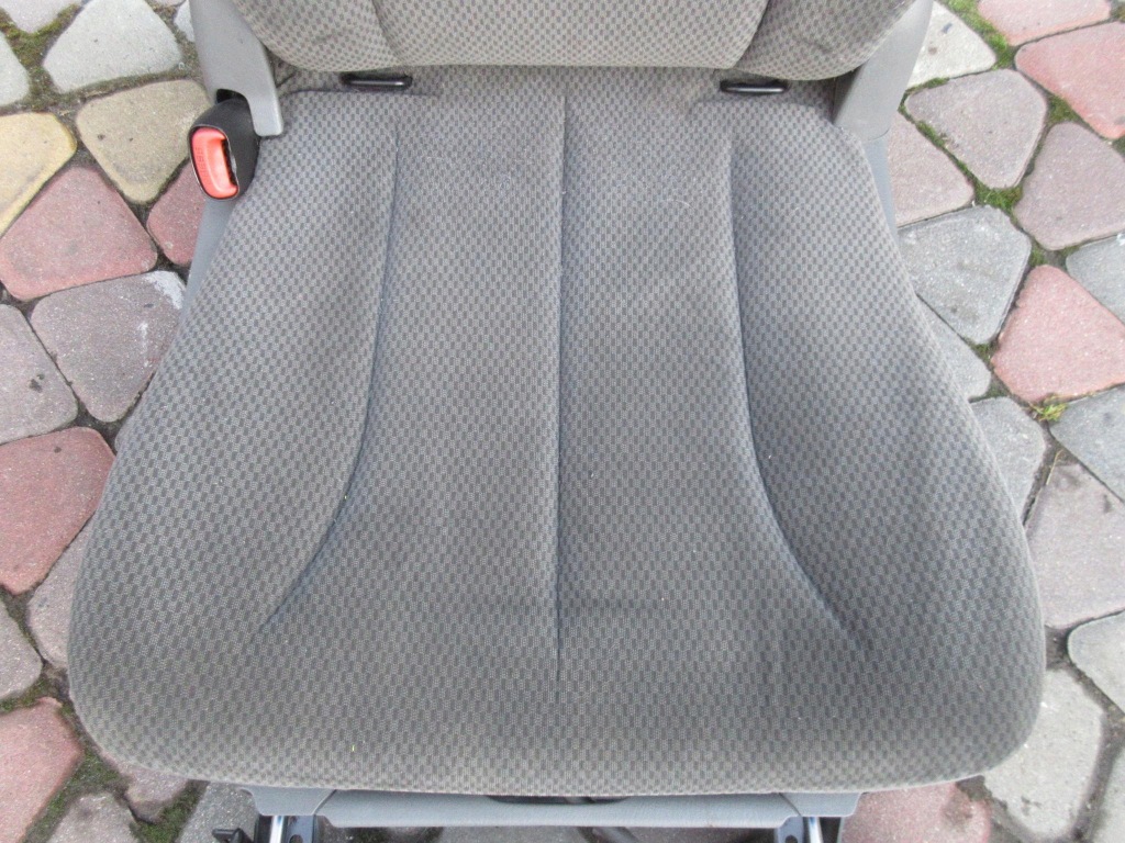 фото №3, Chrysler grand voyager iv 2.8 crd сидіння задня 2 ряд