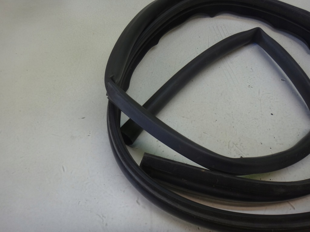 фото №4, Прокладка двері правий перед opel vivaro 2005