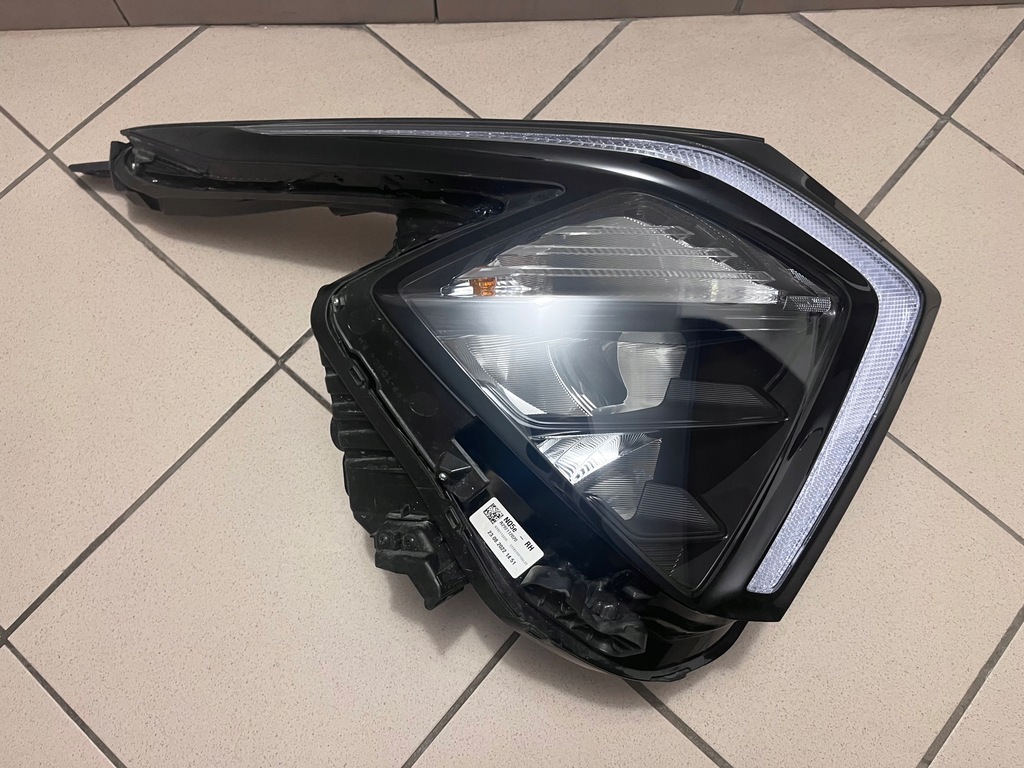 фото №1, Kia sportage v 5 full led 21- лампа передняя перед правая 92102r2000