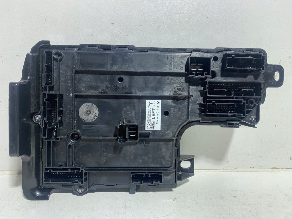 фото №1, Модуль блок керування комфорту tesla model y 1497847-39-d #
