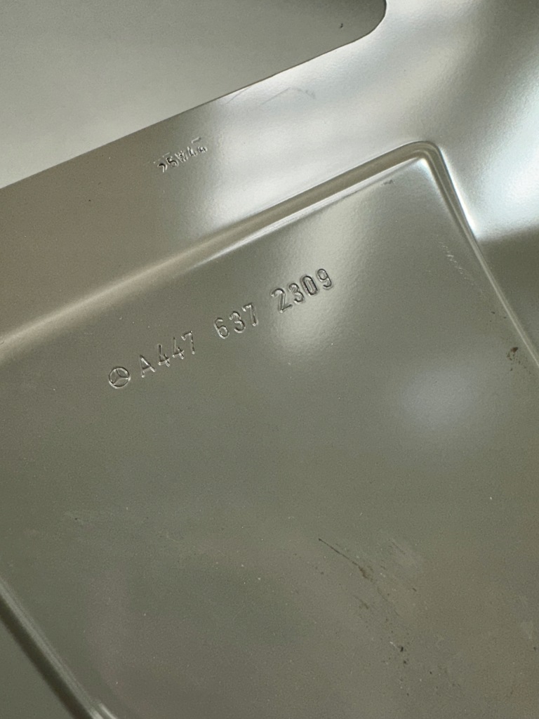 Обшивка праве перед стійку  mercedes vito 447 a4476372309 Київ