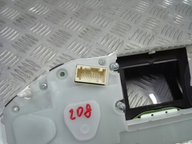 фото №5, Peugeot 208 счетчик приборная панель 9822915380 europa