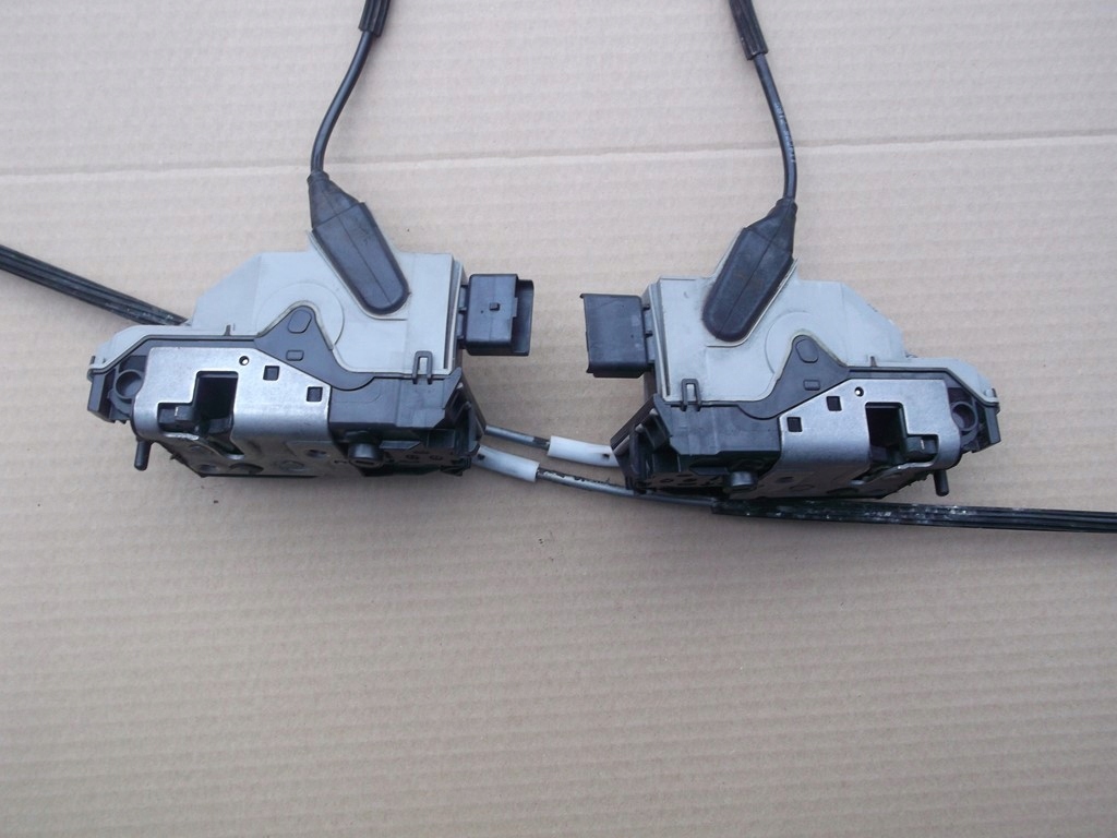 фото №4, Citroen ds4 замок дверь задняя левый 6 pin