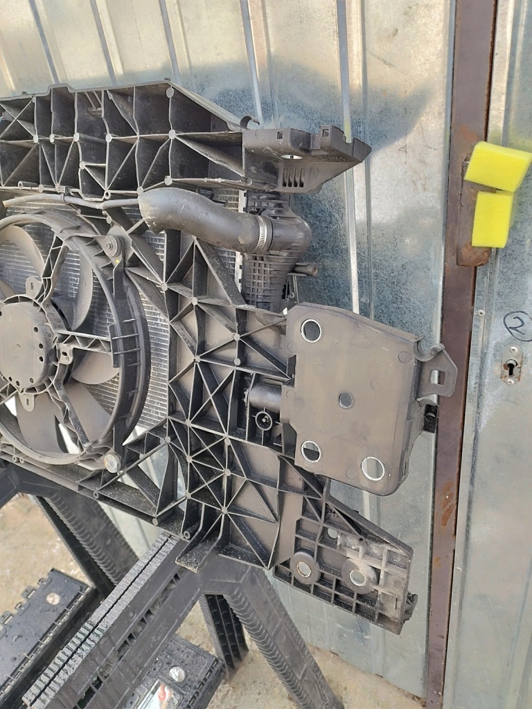 Ремень передний renault scenic 3 3 рестайлинг  1.6 cdi r9m механическая коробка передач lata 2012-2016 Доставка