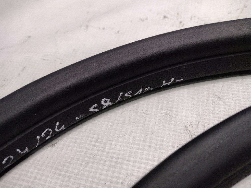 фото №8, Прокладка дверь правый перед skoda fabia ii lift hb 5j0867365d