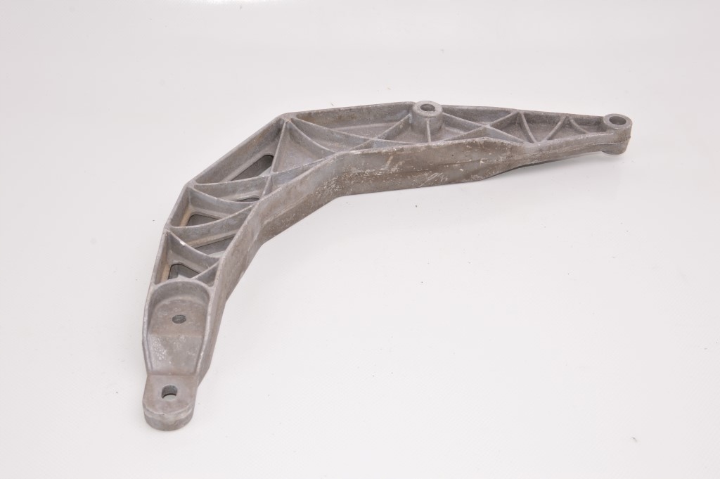 фото №1, Porsche 911 993 кронштейн заднего подвеска