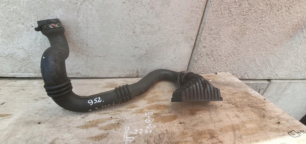фото №7, Труба шланг интеркулер воздуха renault master iii 144605593r