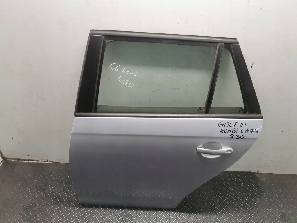 фото №9, Двері лівий задня vw golf vi kombi код лакофарбового покриття la7w