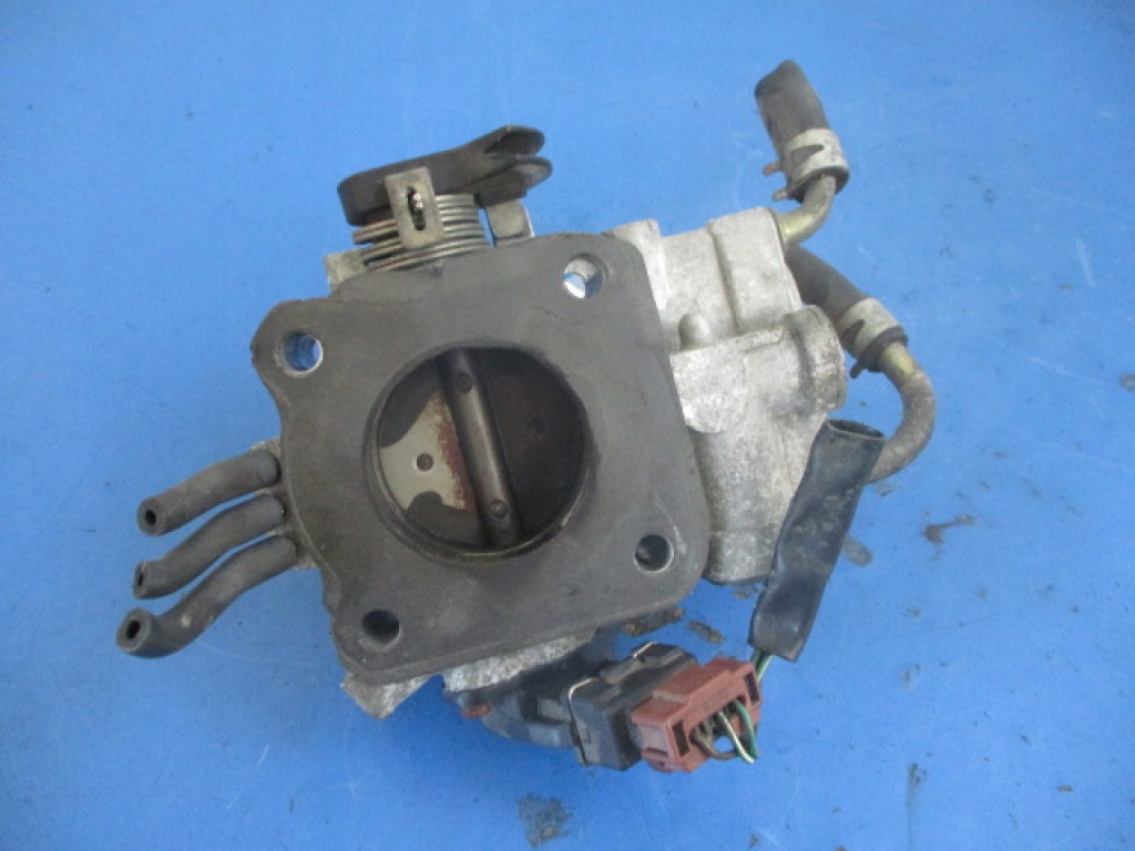 фото №5, Mitsubishi carisma 1.6 16v дросельна заслінка mikuni