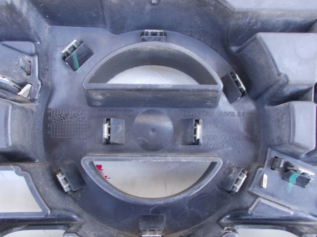 фото №10, Volvo v50 s40 ii lift 2007 -2012 решітка радіатора решітка радіатора значок