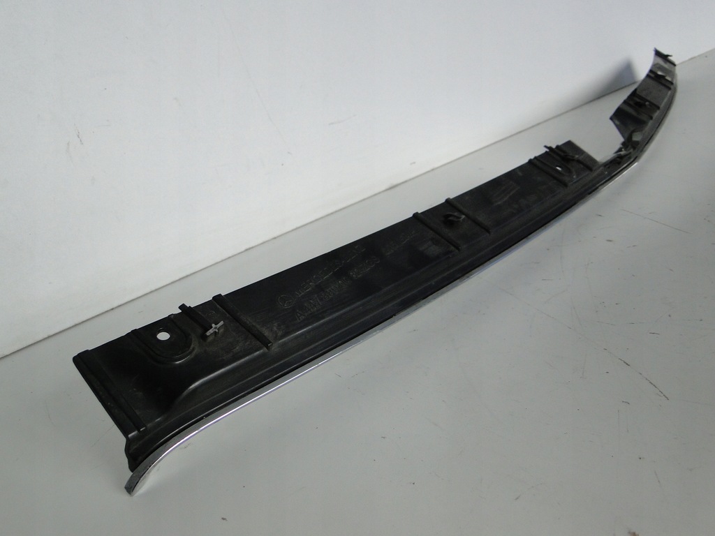 фото №8, Mercedes v klasa 447 w447 молдинг хром nad решітка радіатора