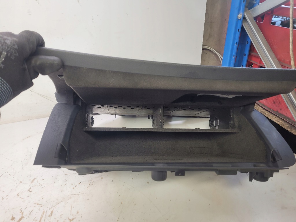 фото №5, Бардачок пасажира audi a6 c6 lift 4f1857035cm