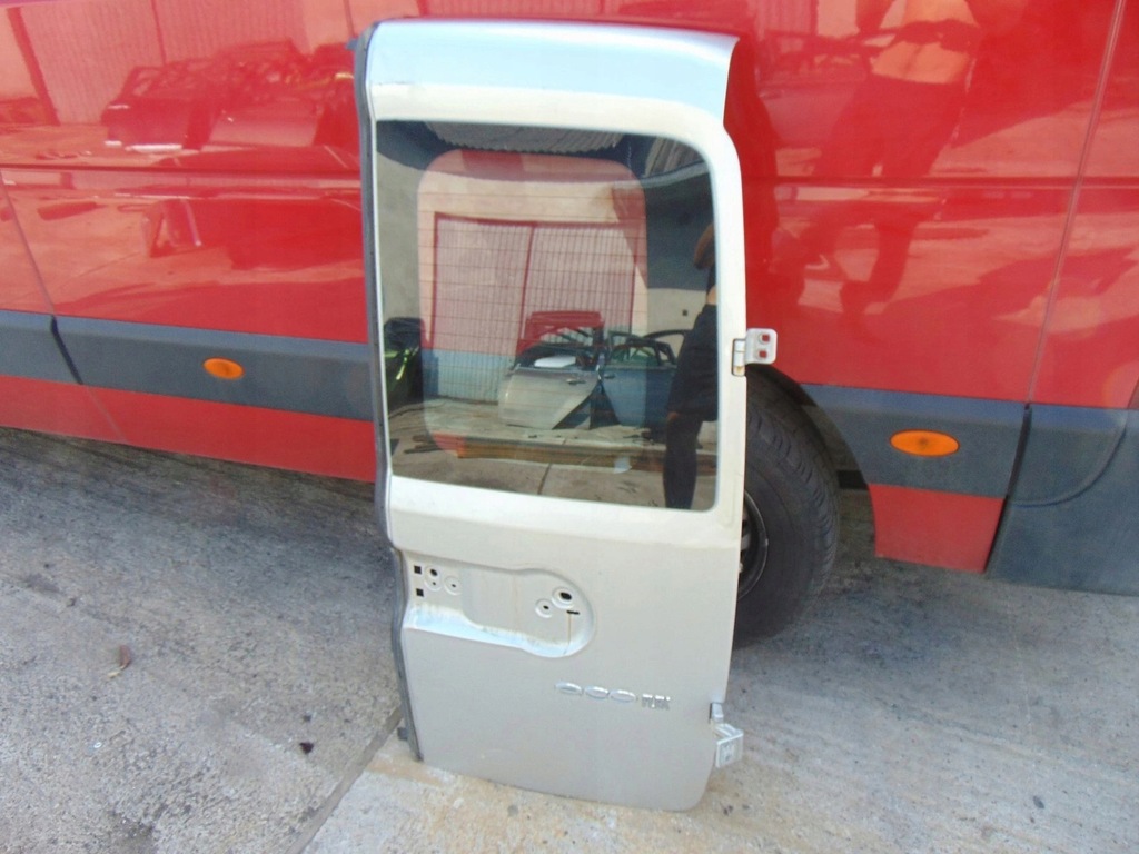 фото №1, Двері праве задня opel combo d 2010- сріблястий з скло