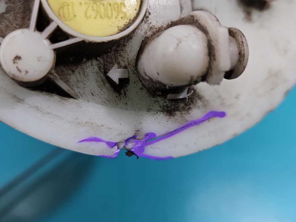 фото №3, Помпа насос пального renault espace iv 2.0 t 8200008527