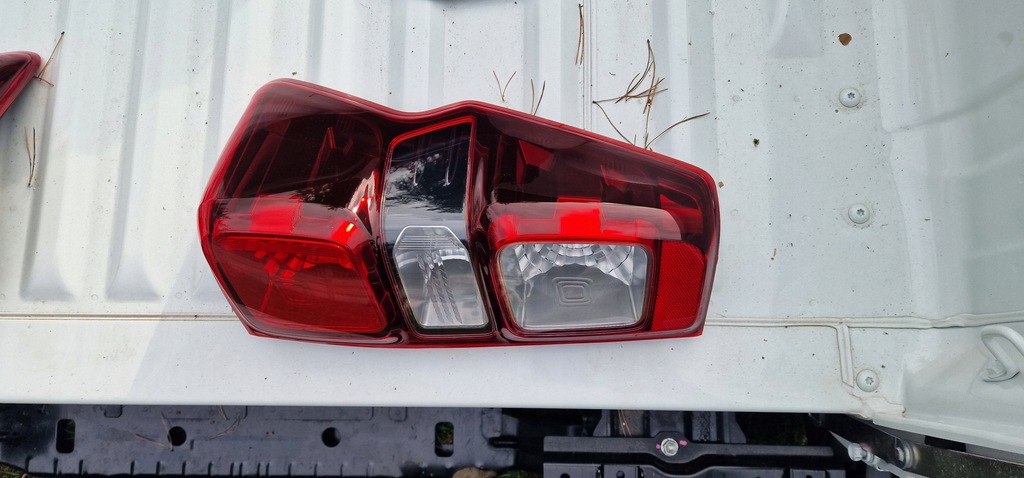 фото №10, Isuzu d max dmax 2023 2024 2025 кузов піддон борт крила задня кришка багажника лампа