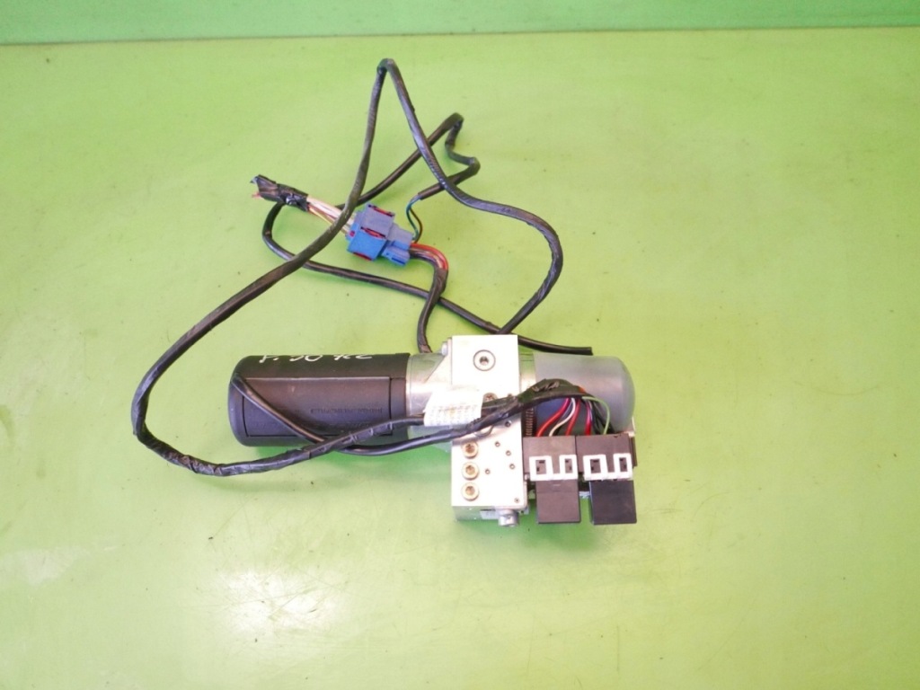 Насос гидравлическая крыша 10562130111 peugeot 307 cc i phii fl cabrio 05-08 с Разборки