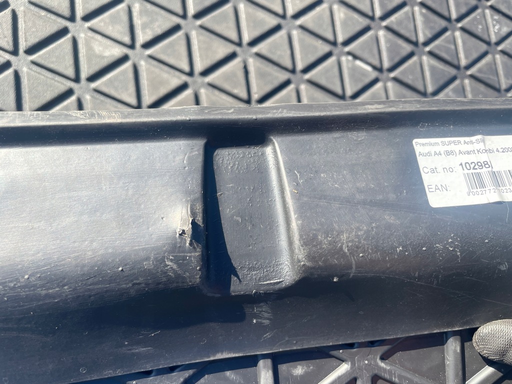 фото №5, Audi a4 b8 avant kombi мат обшивка багажника