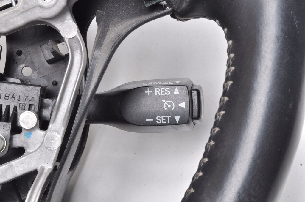 фото №12, Lexus ct 200h повітропровід шкіряний