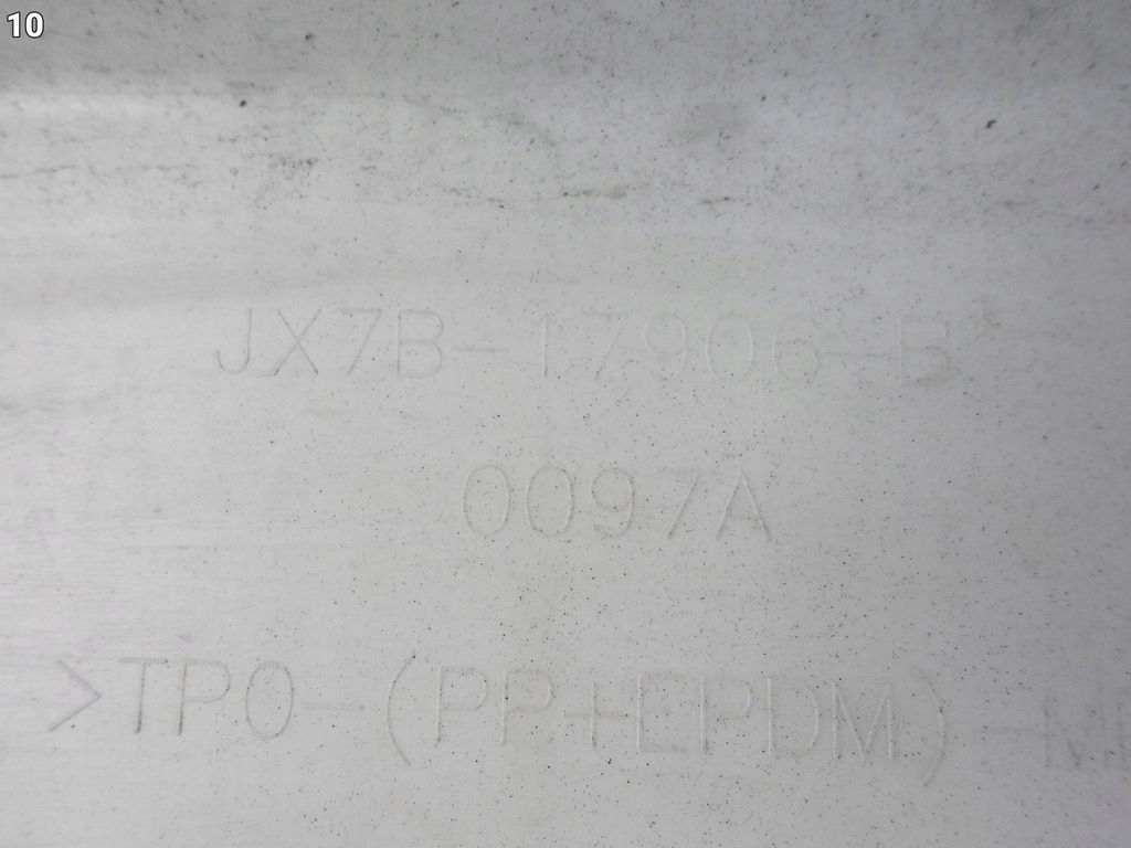 фото №11, Ford focus iv mk4 kombi st 18- бампер задня 2 труби 4xpdc