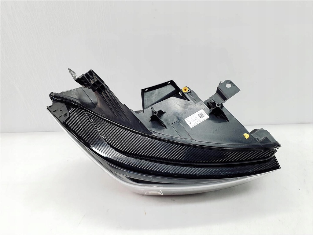 фото №4, Cupra born 10f 21r+ права лампа перед full led ory europa !!!