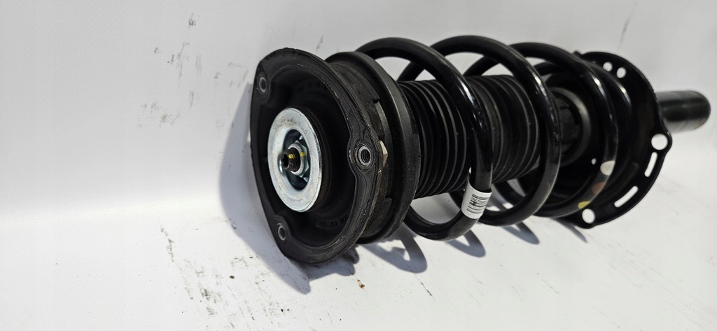 фото №2, Амортизатор правий перед vw t-roc ateca 5q0413031h