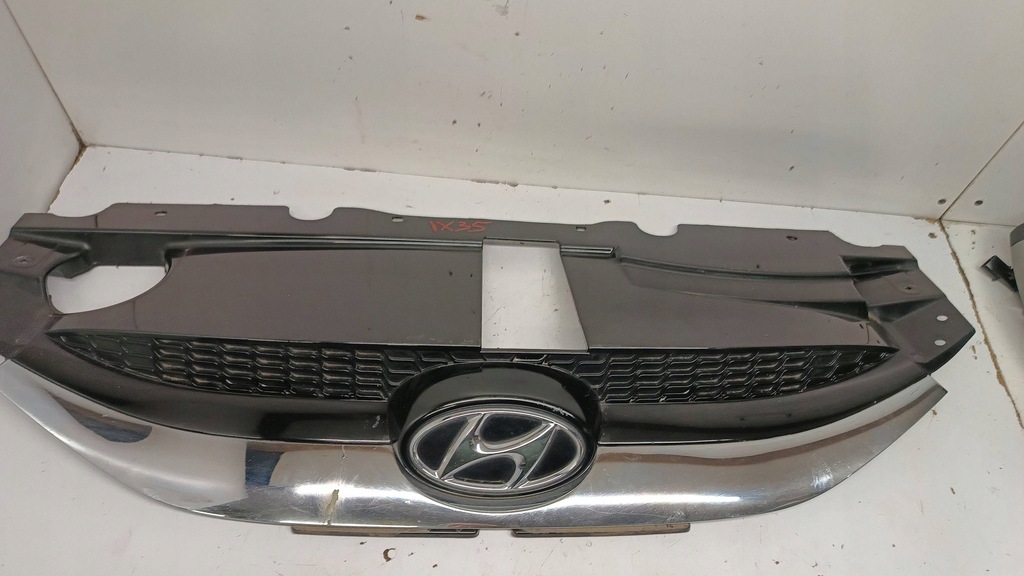 фото №1, Hyundai ix35 решётка радиатора решётка радиатора верхний бампера 86351-2y000