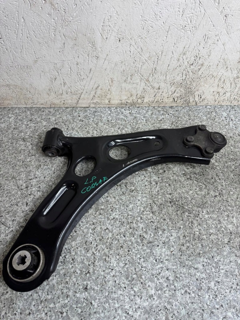 Рычаг левый перед opel corsa f 2019- оригинальный с Разборки