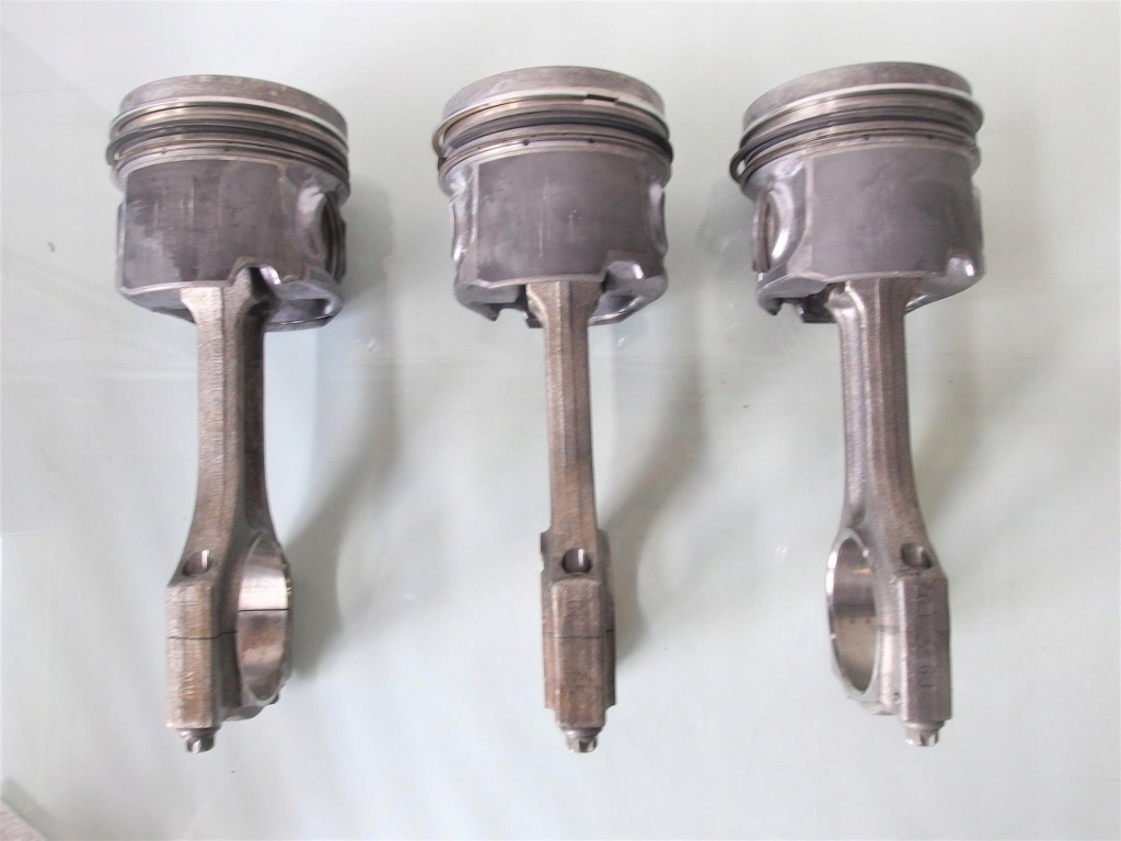 Поршень + шатун 7812585 / n57d30a n57d30b 3.0 d автоматична коробка передач bmw Київ