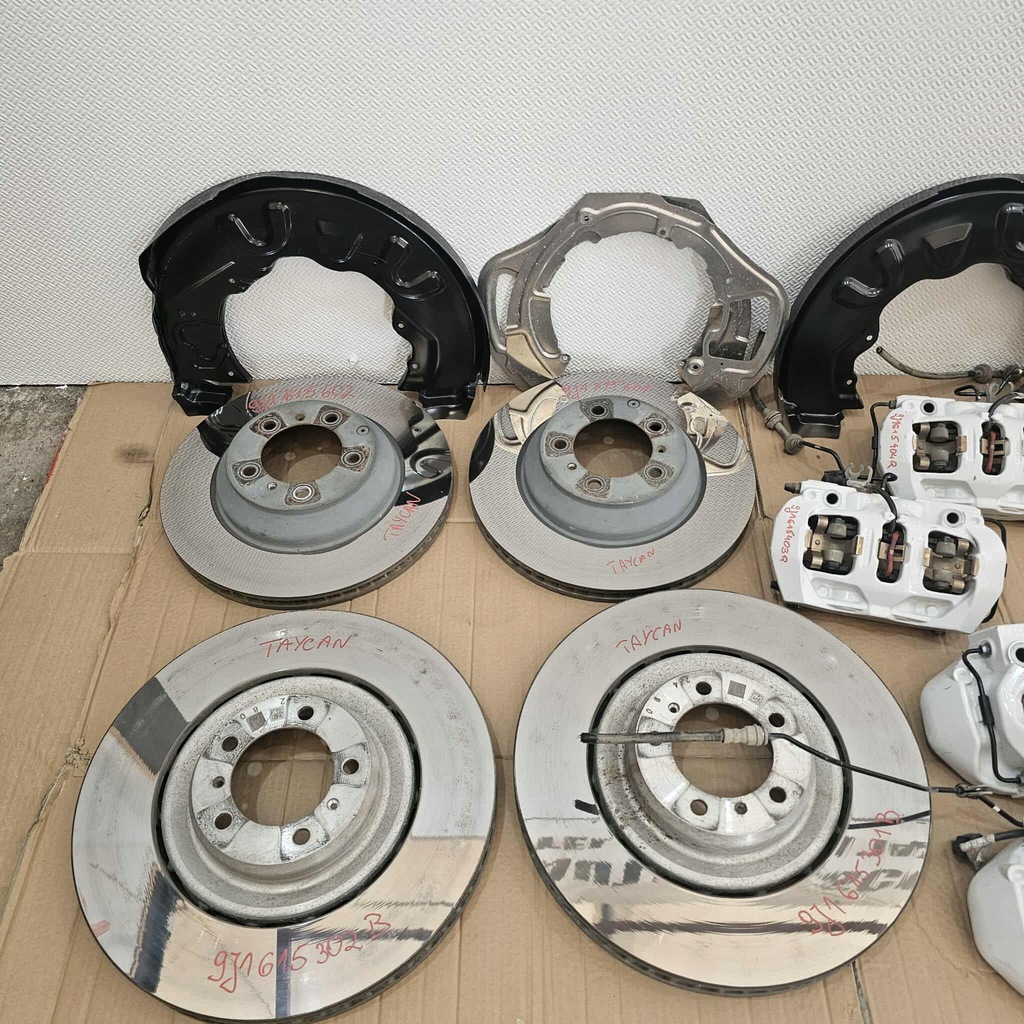 фото №6, Porsche taycan 9j1 тормозные диски суппорты левый правый перед задняя тормоза комплект