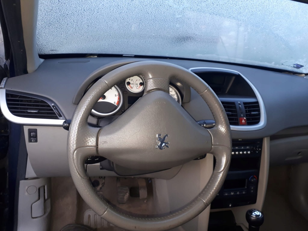 фото №1, Peugeot 207 панель приладів консоль подушки безпеки подушка безпеки світла