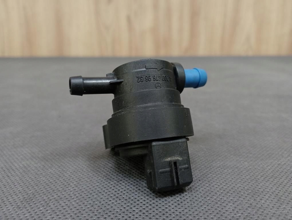 фото №1, Mercedes slk r171 электроклапан давления топлива a0004769632