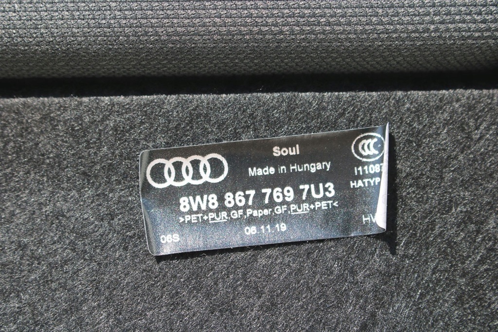 фото №7, Audi a5 sportback полка задняя czarna 8w8867769 8w8867771 цвет : 7u3 - czar