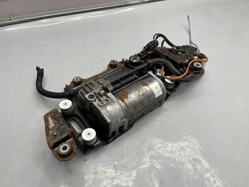 фото №1, Компрессор компрессор подвеска audi a8 d4 s8 4h 4h0616005c