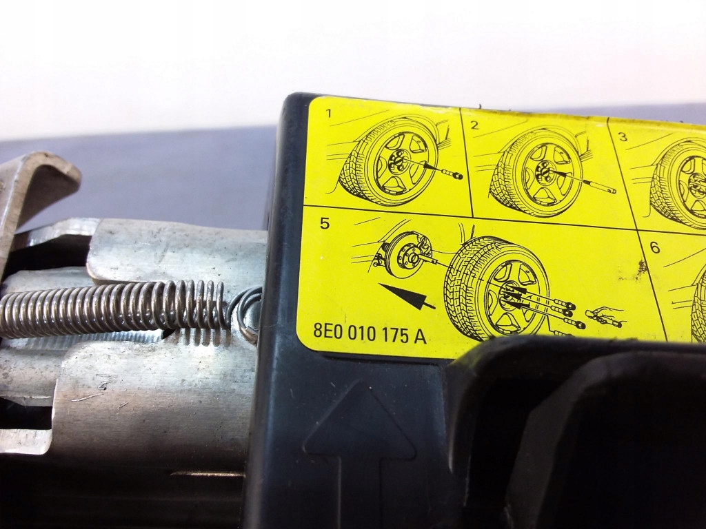 фото №6, Audi a6 c6 домкрат підйомник 4f0011031