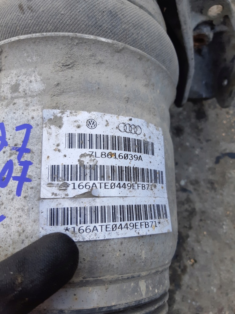 фото №9, Audi q7 4l амортизатор пневматический левый перед 7l8616039a