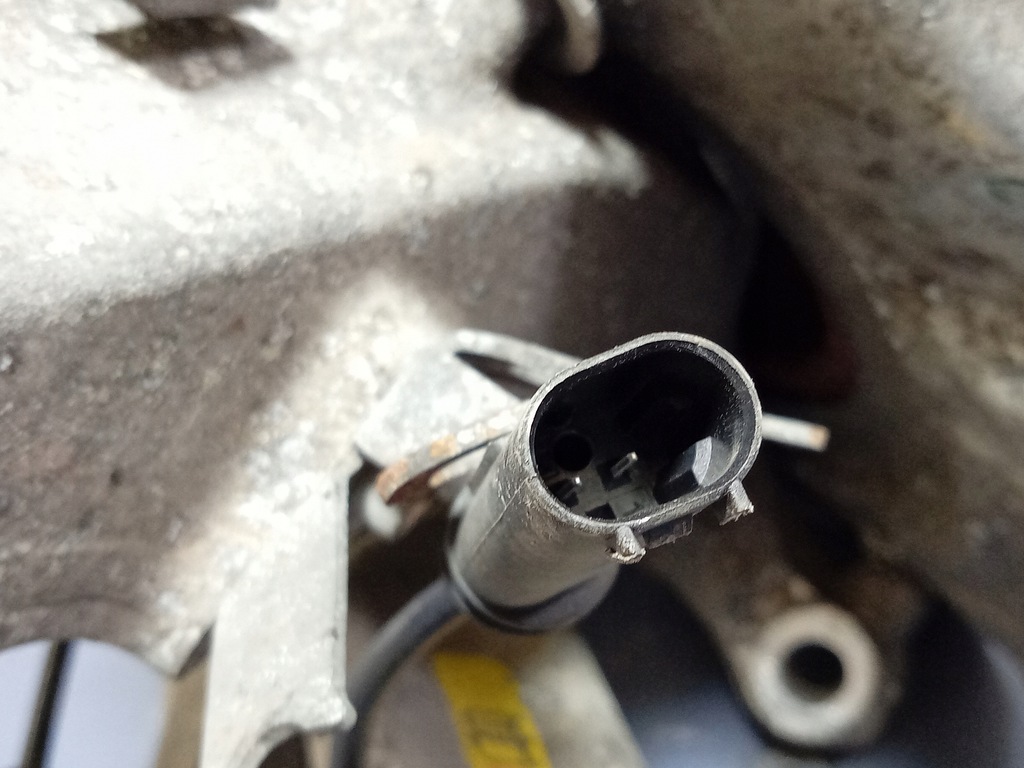 фото №4, Bmw 5 f10 f11 3.0d 535d поворотный кулак левая перед