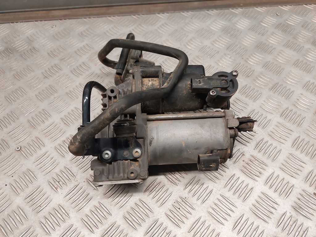 фото №5, Mercedes s s550 w222 a2223200604 компрессоры