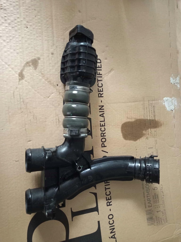 фото №1, Peugeot 208 i 1.6 hdi труба шланг wąż интеркулер 9685598580