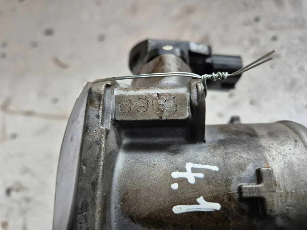 фото №9, Дроссельная заслонка ac46-927 suzuki ignis i 1.3 83 km 00-