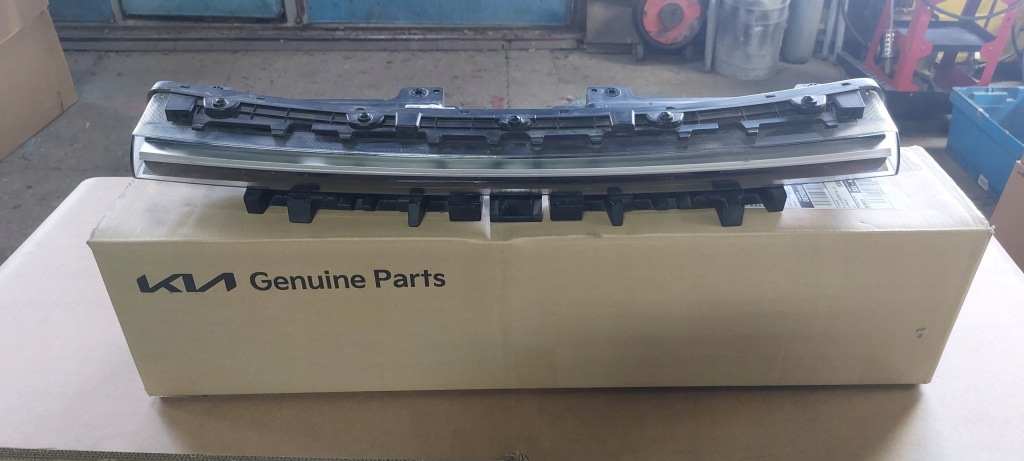 фото №1, Kia soul iii 92209-ko накладка решётка радиатора перед