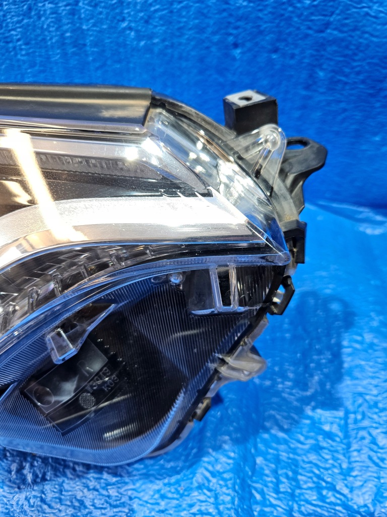 Фара правий full led toyota rav4 iv рестайлінг  2015-2019 - Київ